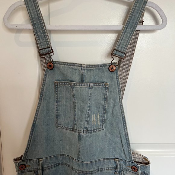 Forever 21 Distressed Denim Overalls | Size 28 - Picture 5 of 8